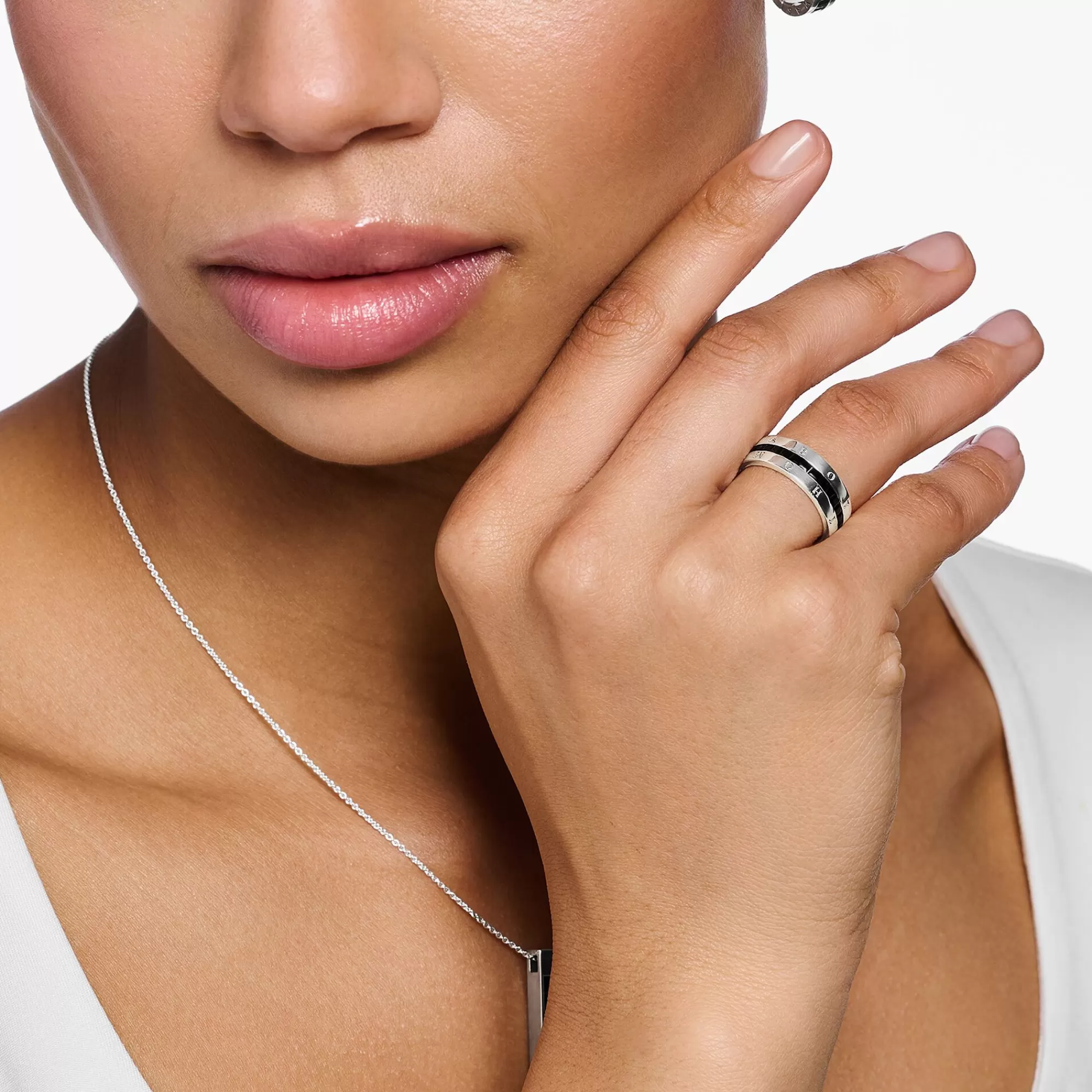 Flash Sale THOMAS SABO Bandring mit schwarzen Steinen Pavé Silber
